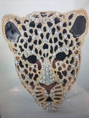 Gold-tone Crystal Leopard Face Brooch Pin